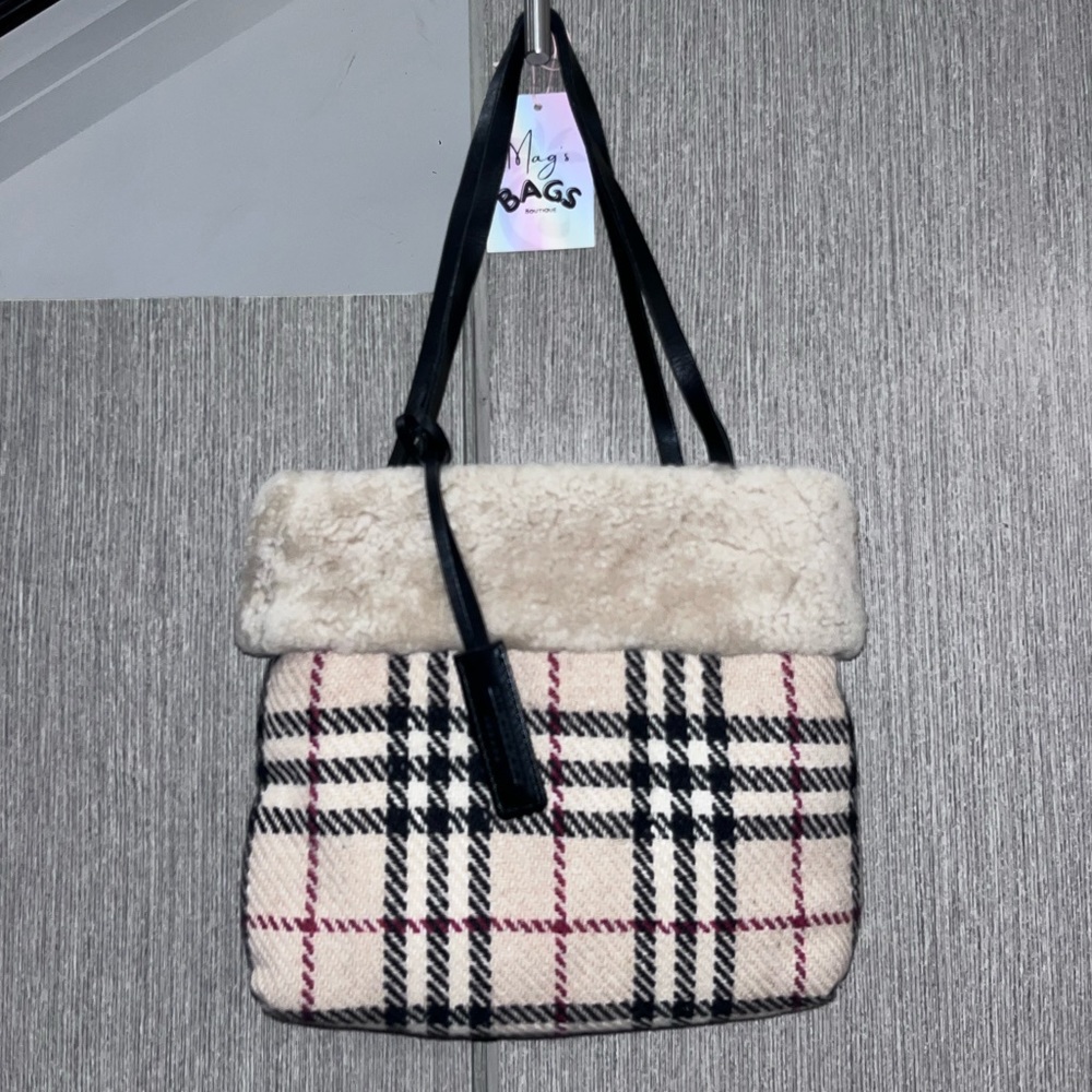 Burberry: Sherpa Fur Shearling Nova Check Reversible Tote โค๏ธ (rare find) - Picture 2 of 16